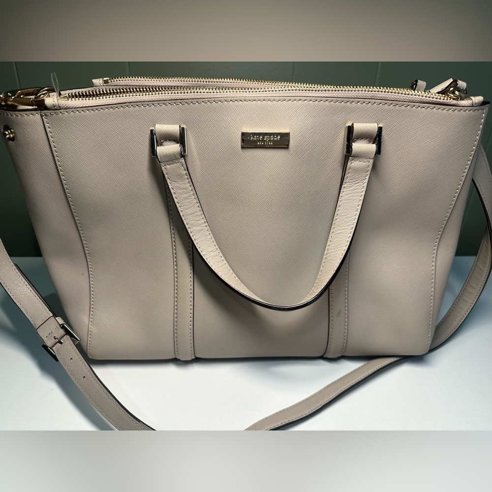 Large Kate spade women’s purse  10x14